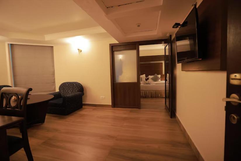 The Quilon Beach Hotel And Convention Center Kollam Dış mekan fotoğraf