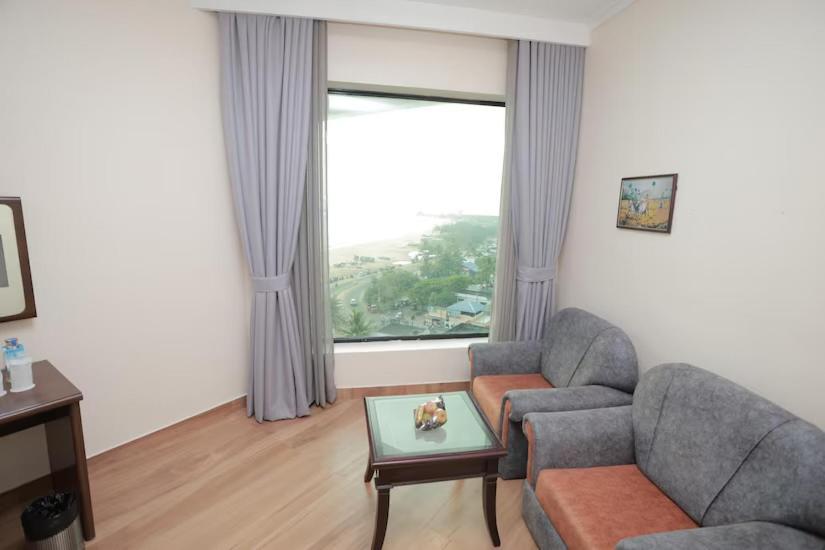The Quilon Beach Hotel And Convention Center Kollam Dış mekan fotoğraf