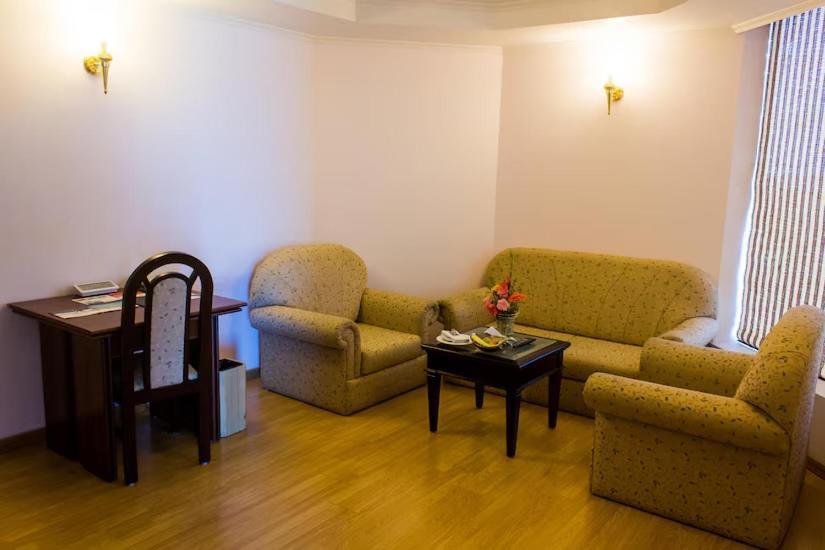 The Quilon Beach Hotel And Convention Center Kollam Dış mekan fotoğraf