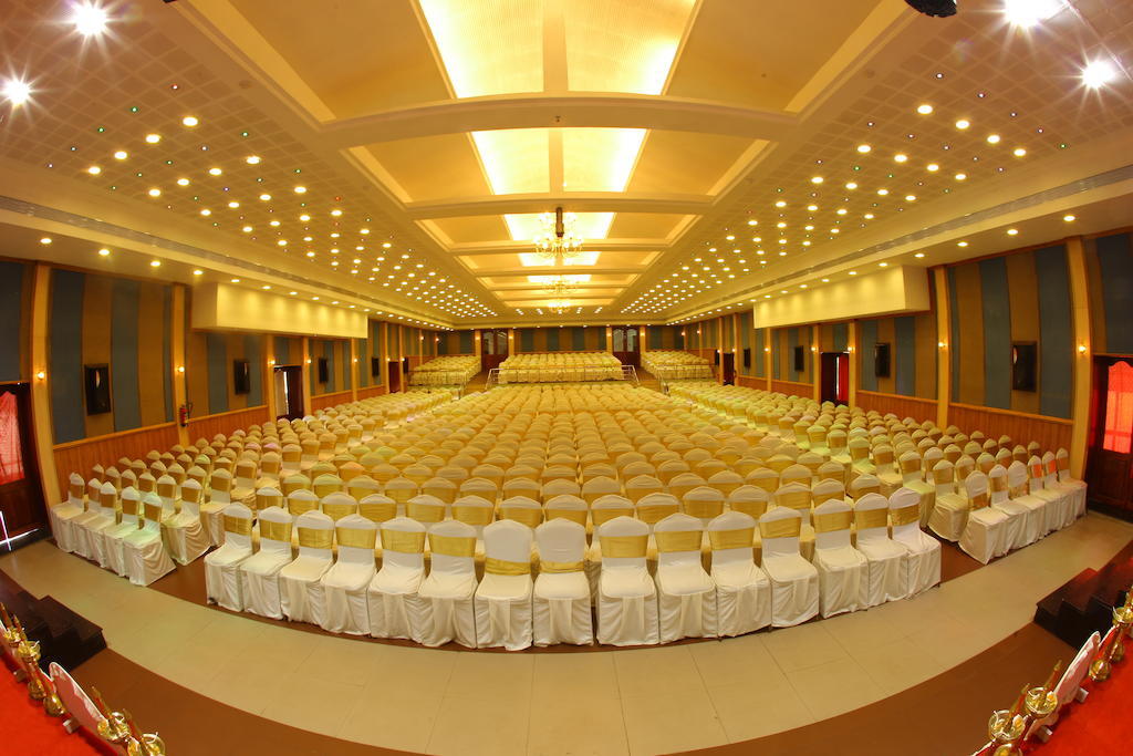 The Quilon Beach Hotel And Convention Center Kollam Dış mekan fotoğraf